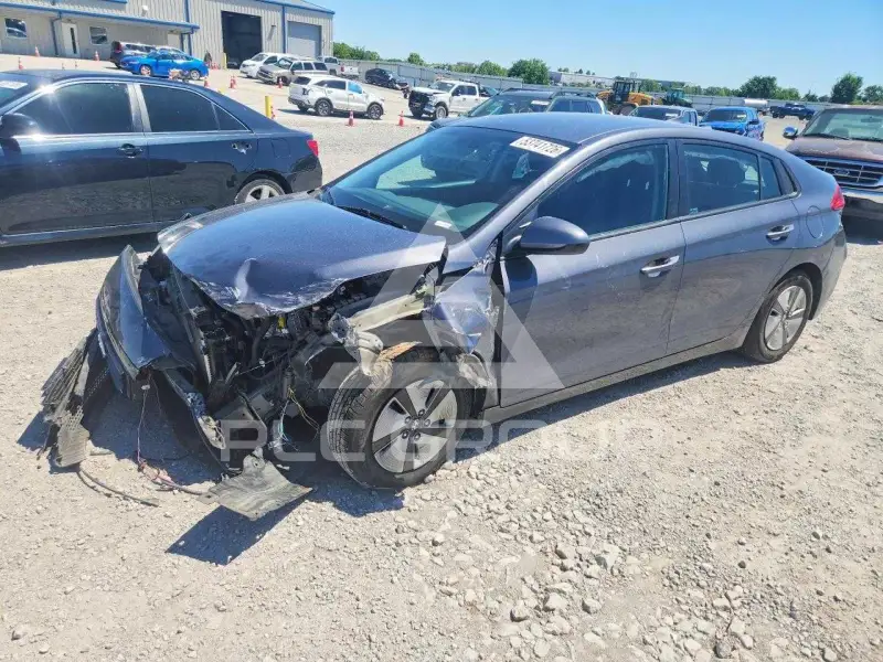 2017 Hyundai Ioniq photo