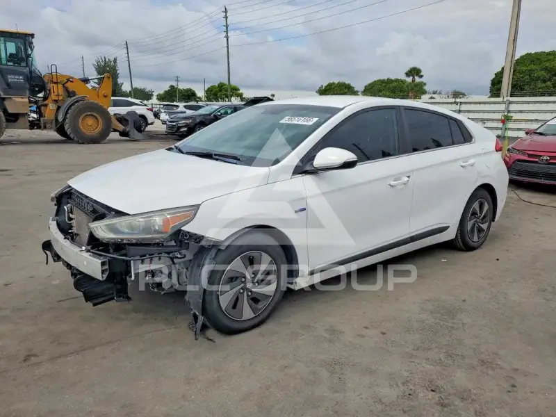 2017 Hyundai Ioniq photo