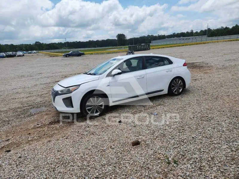 2017 Hyundai Ioniq photo