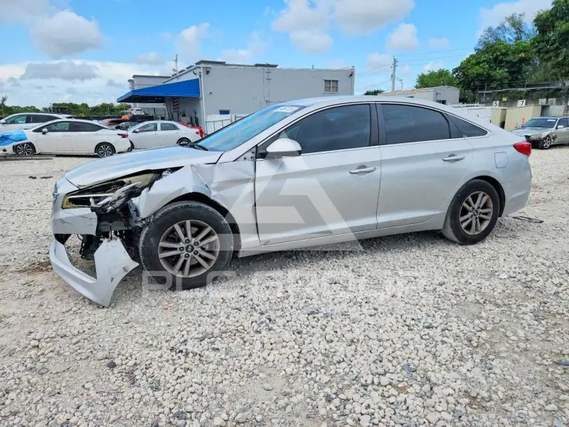 2017 Hyundai Sonata photo