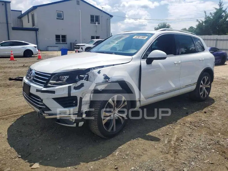 2017 Volkswagen Touareg фото