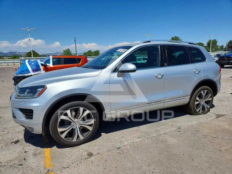 2017 Volkswagen Touareg фото