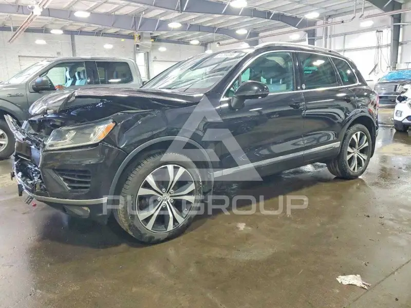 2017 Volkswagen Touareg фото