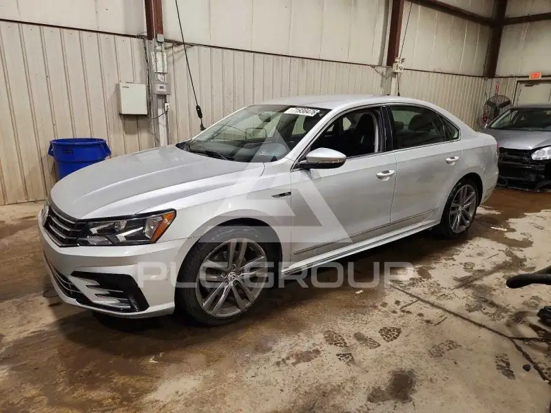 2017 Volkswagen Passat фото