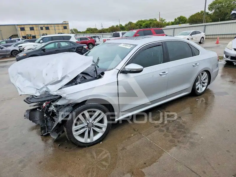 2017 Volkswagen Passat photo