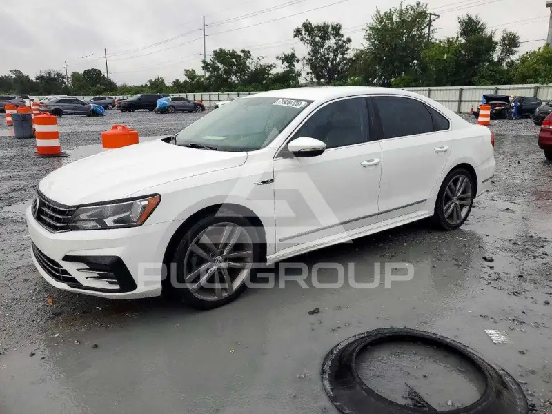 2017 Volkswagen Passat photo