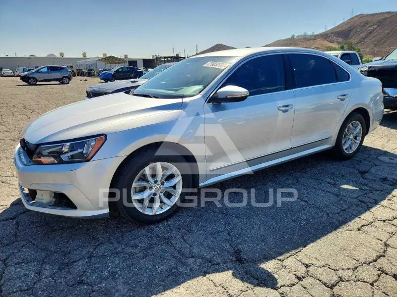 2017 Volkswagen Passat photo