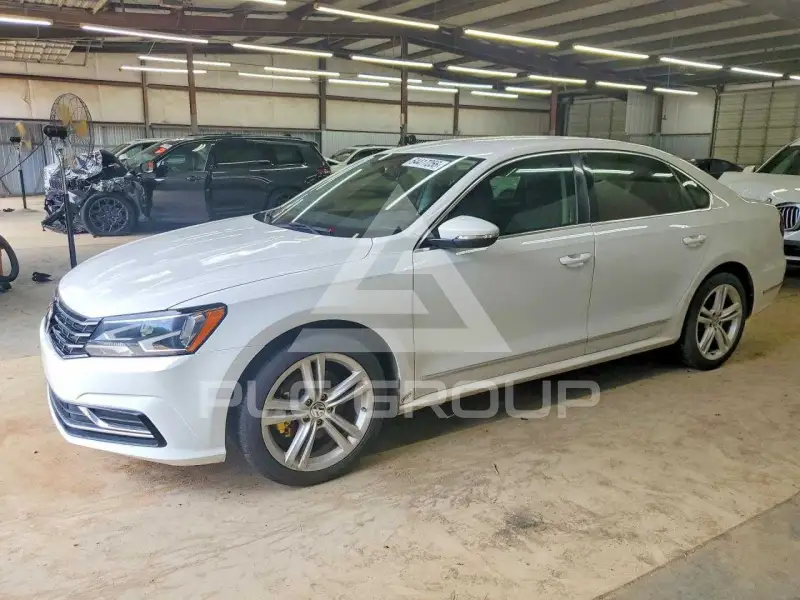 2017 Volkswagen Passat фото