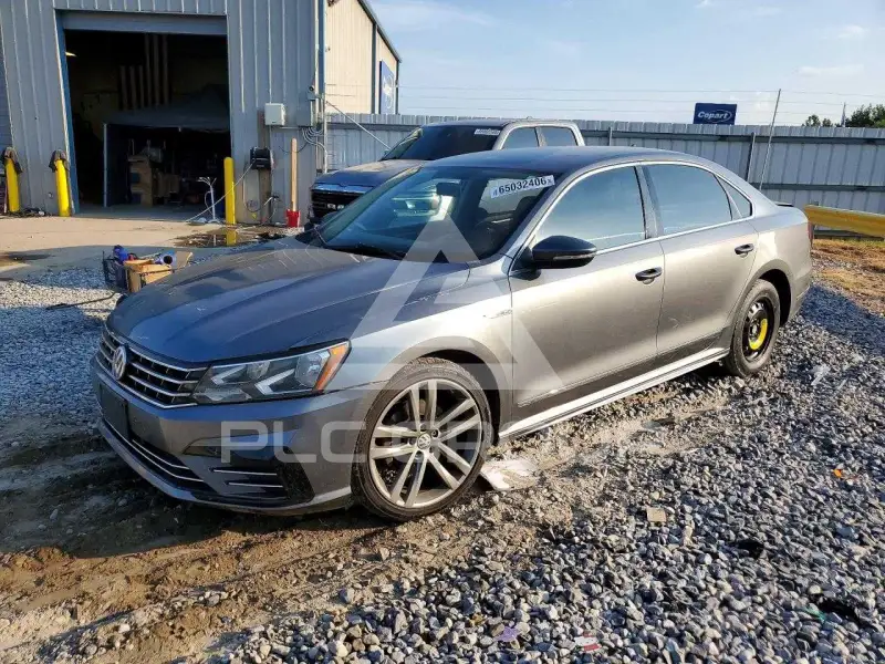 2017 Volkswagen Passat photo