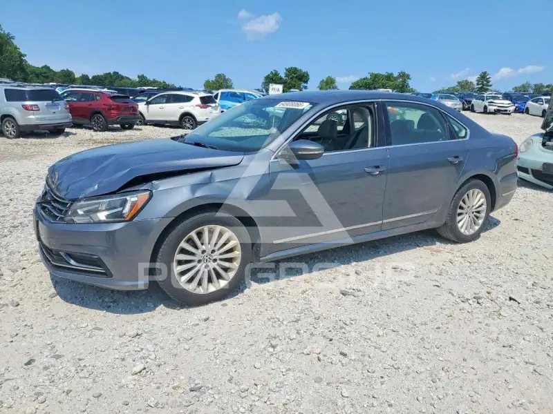 2017 Volkswagen Passat photo