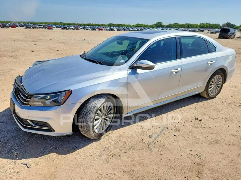 2017 Volkswagen Passat photo
