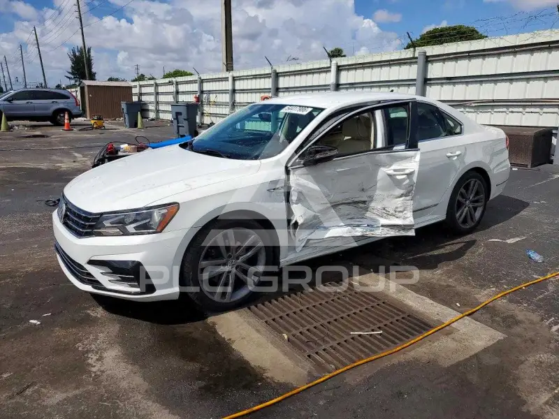 2017 Volkswagen Passat фото