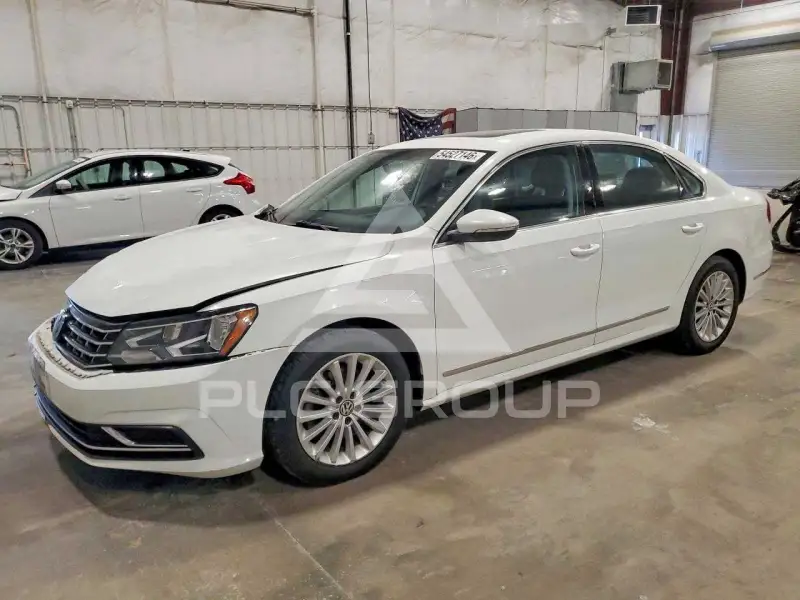 2017 Volkswagen Passat photo