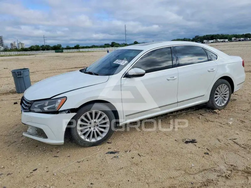 2017 Volkswagen Passat фото