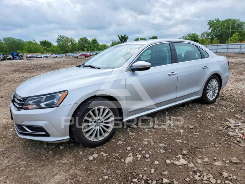 2017 Volkswagen Passat photo