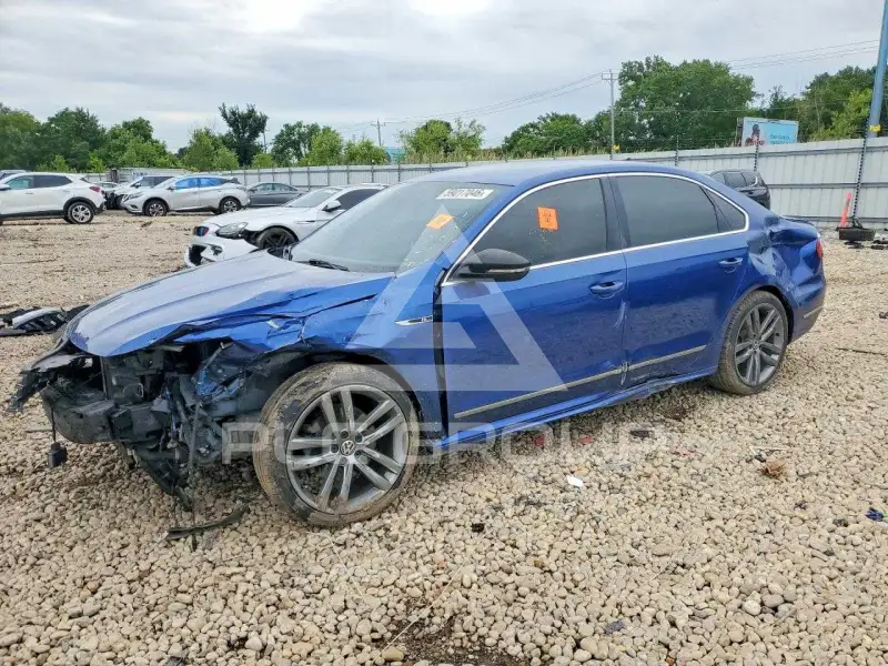 2017 Volkswagen Passat фото