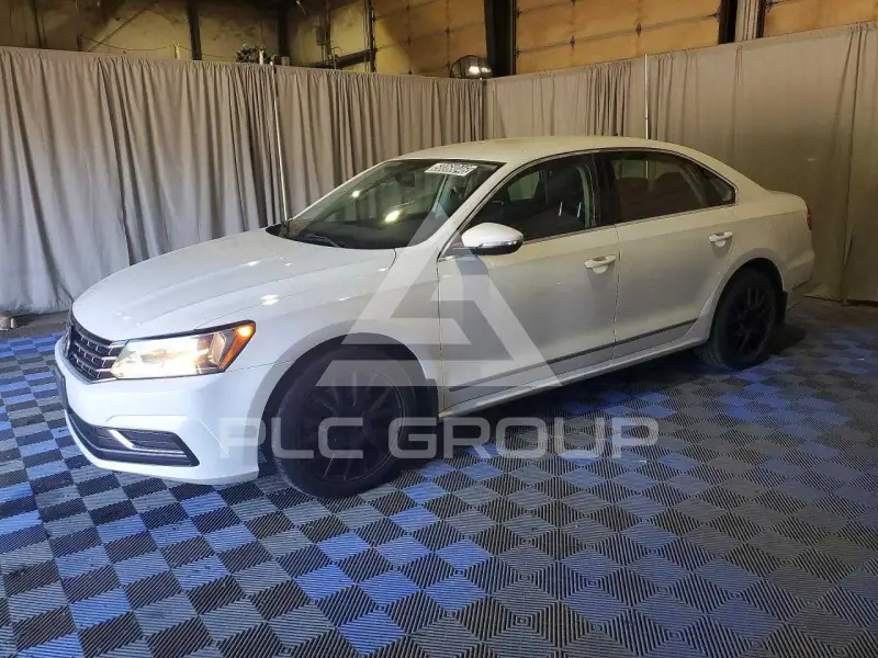 2017 Volkswagen Passat photo