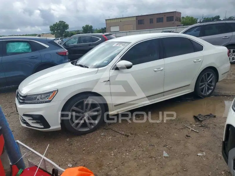 2017 Volkswagen Passat фото