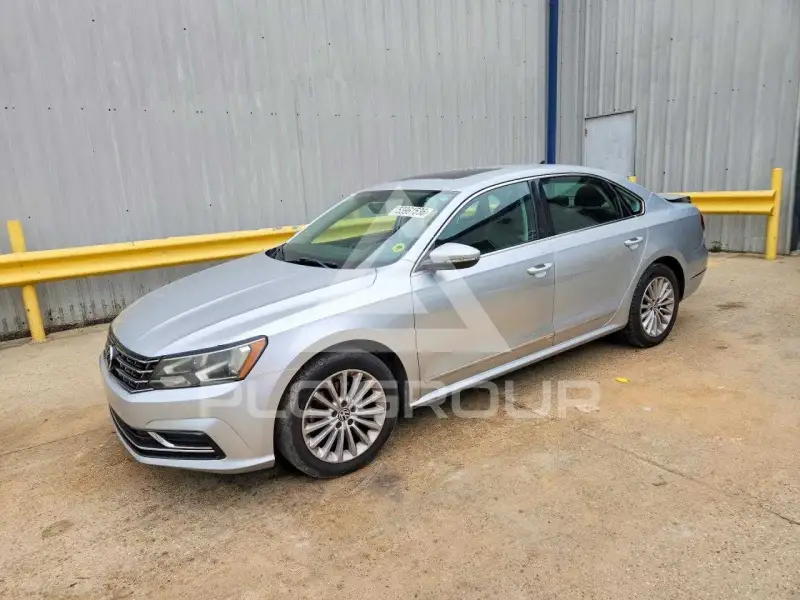 2017 Volkswagen Passat photo