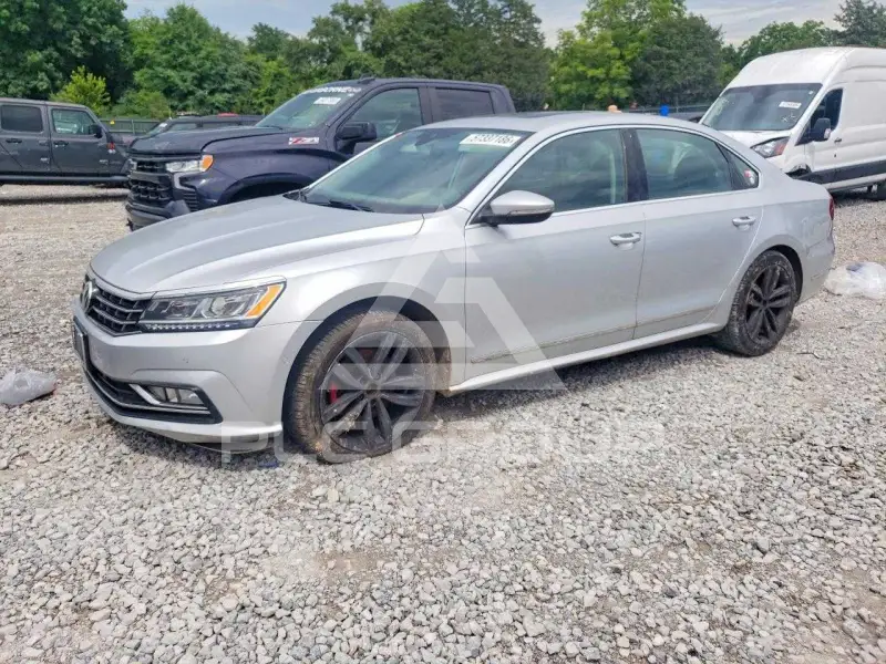 2017 Volkswagen Passat фото