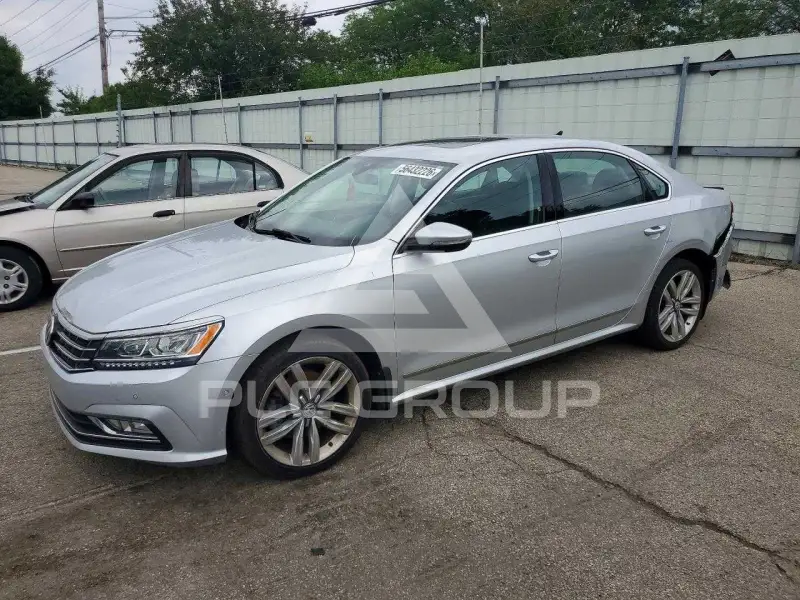 2017 Volkswagen Passat photo