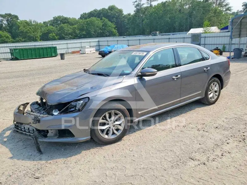 2017 Volkswagen Passat photo