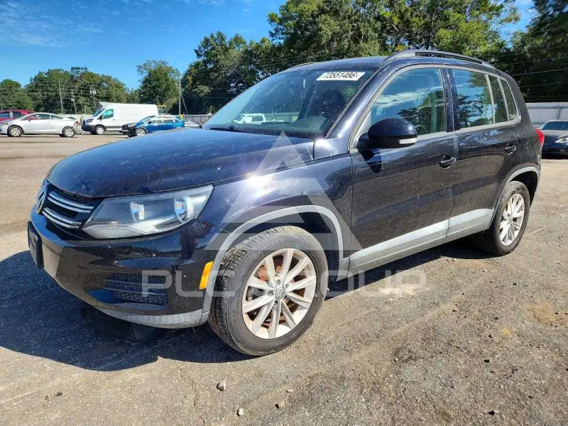 2017 Volkswagen Tiguan photo