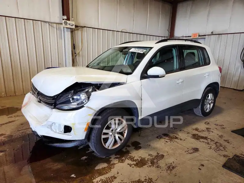 2017 Volkswagen Tiguan photo