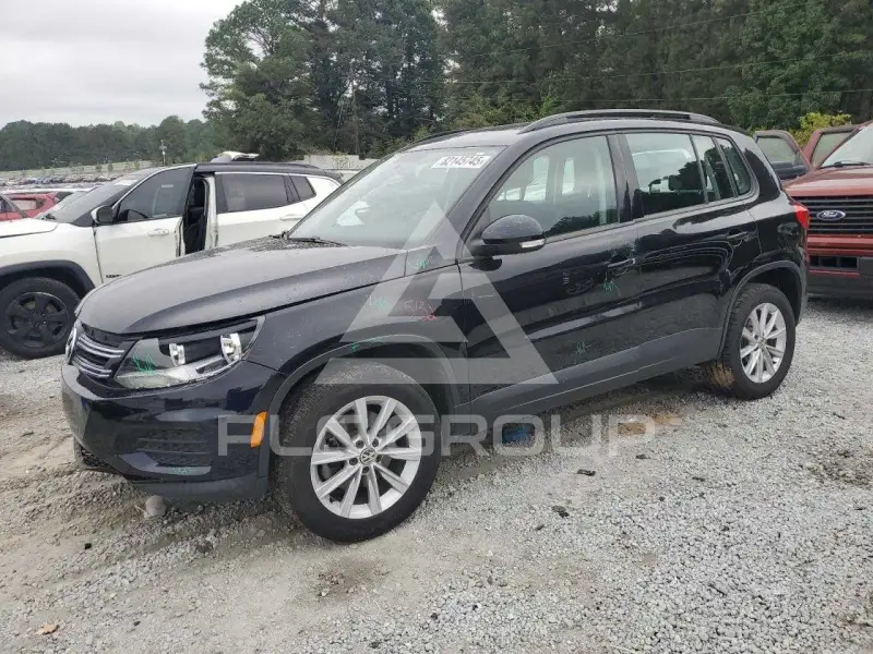 2017 Volkswagen Tiguan photo