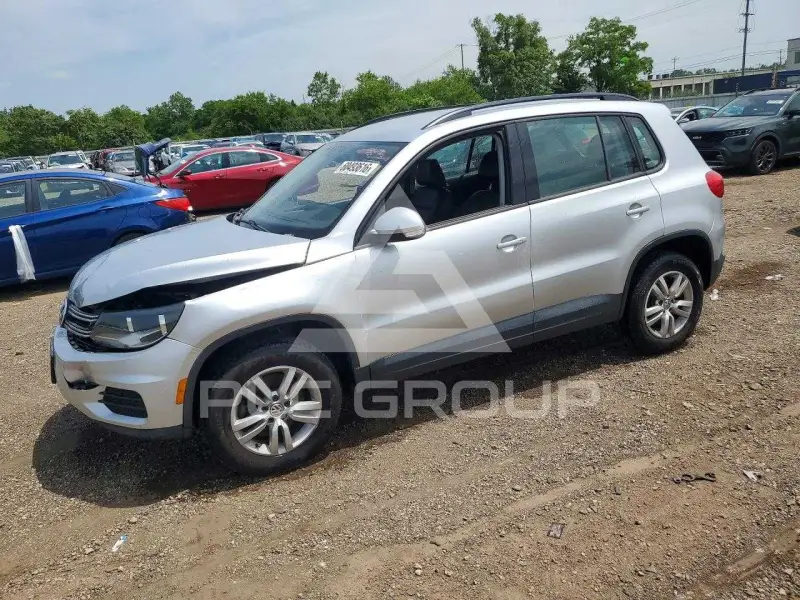 2017 Volkswagen Tiguan photo