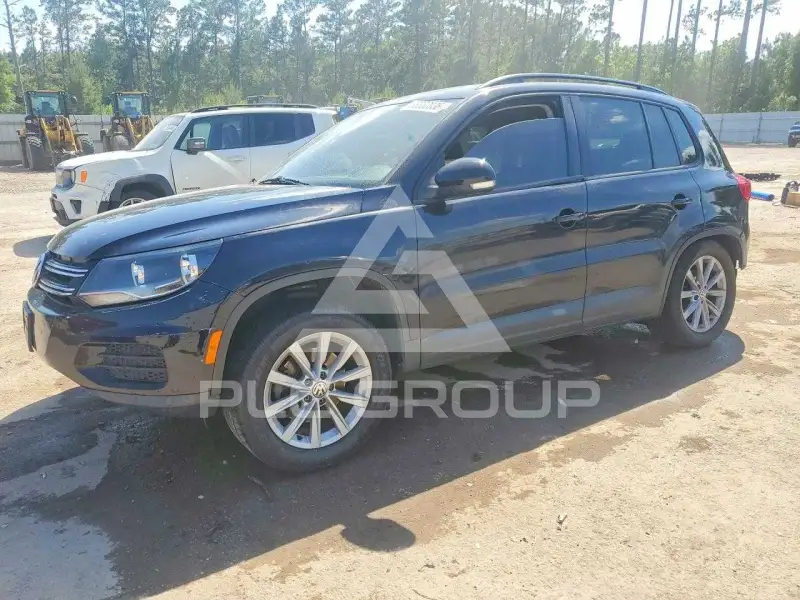 2017 Volkswagen Tiguan photo