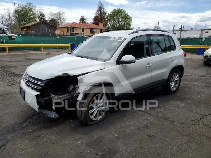 2017 Volkswagen Tiguan photo