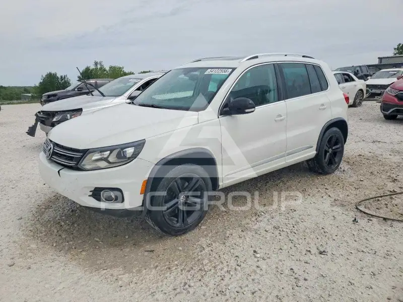 2017 Volkswagen Tiguan photo