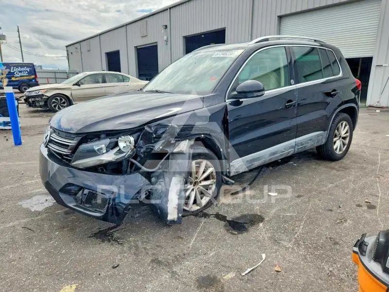 2017 Volkswagen Tiguan photo