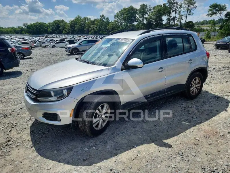 2017 Volkswagen Tiguan photo
