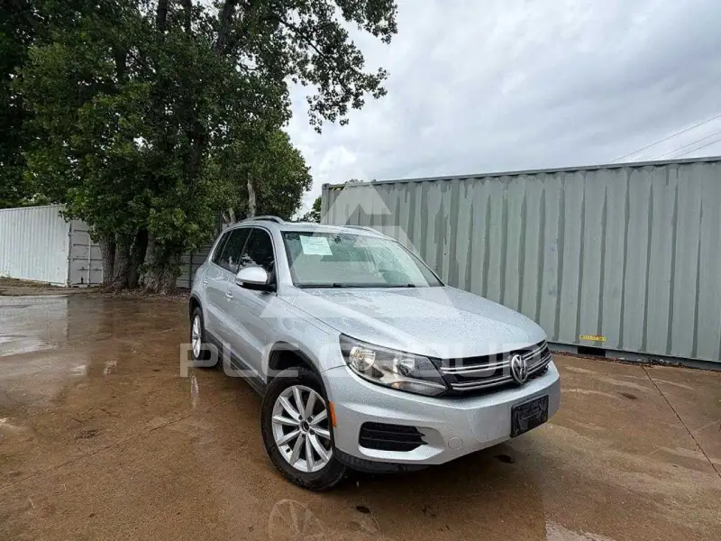 2017 Volkswagen Tiguan фото