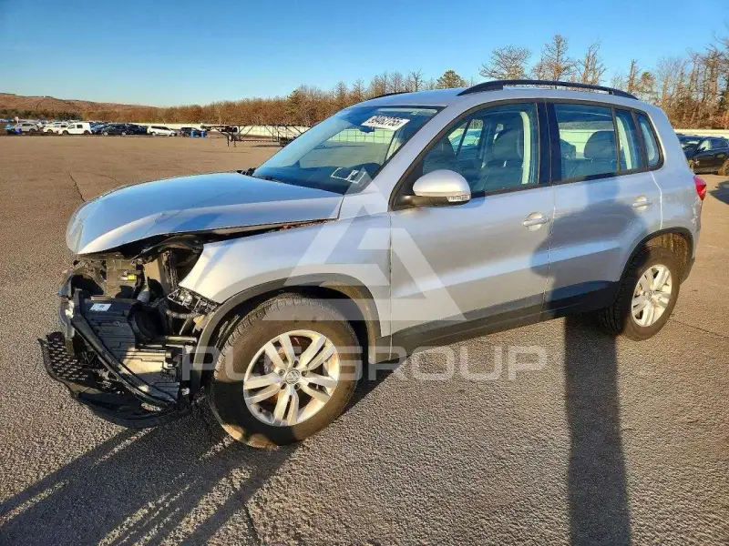 2017 Volkswagen Tiguan photo