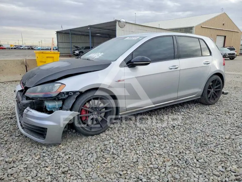 2017 Volkswagen GTI фото