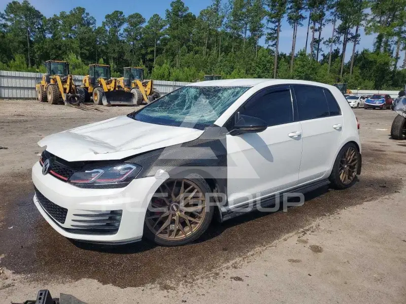 2017 Volkswagen GTI photo