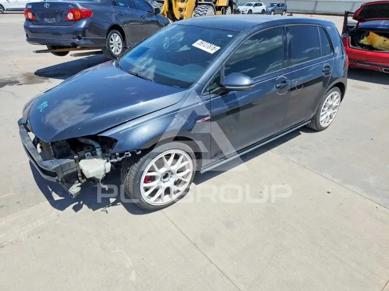 2017 Volkswagen GTI фото
