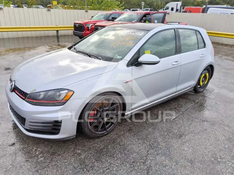 2017 Volkswagen GTI photo