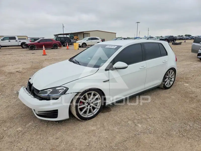 2017 Volkswagen GTI photo
