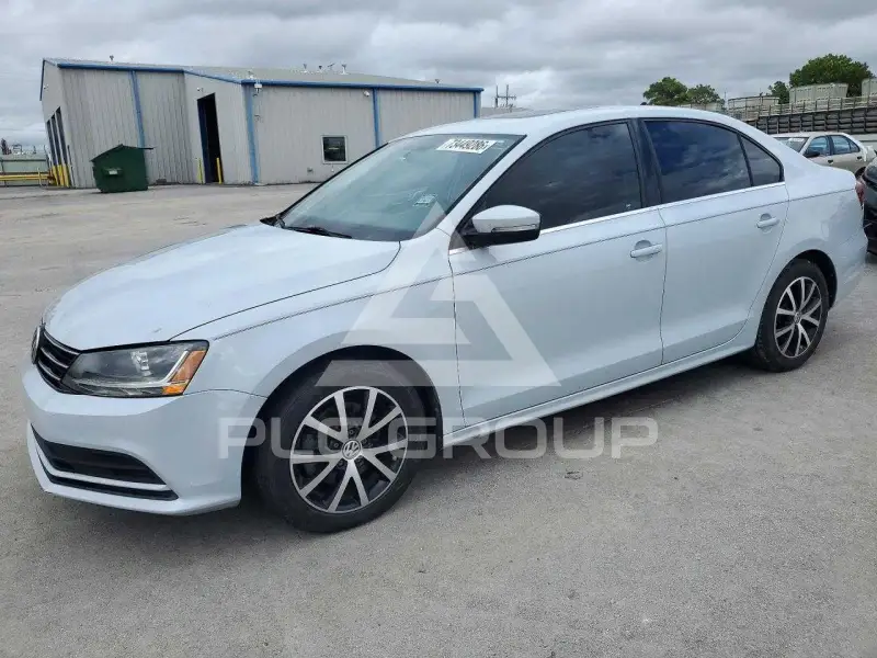 2017 Volkswagen Jetta photo