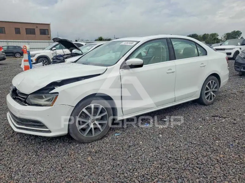 2017 Volkswagen Jetta фото