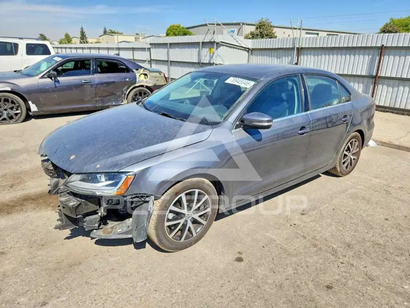 2017 Volkswagen Jetta фото