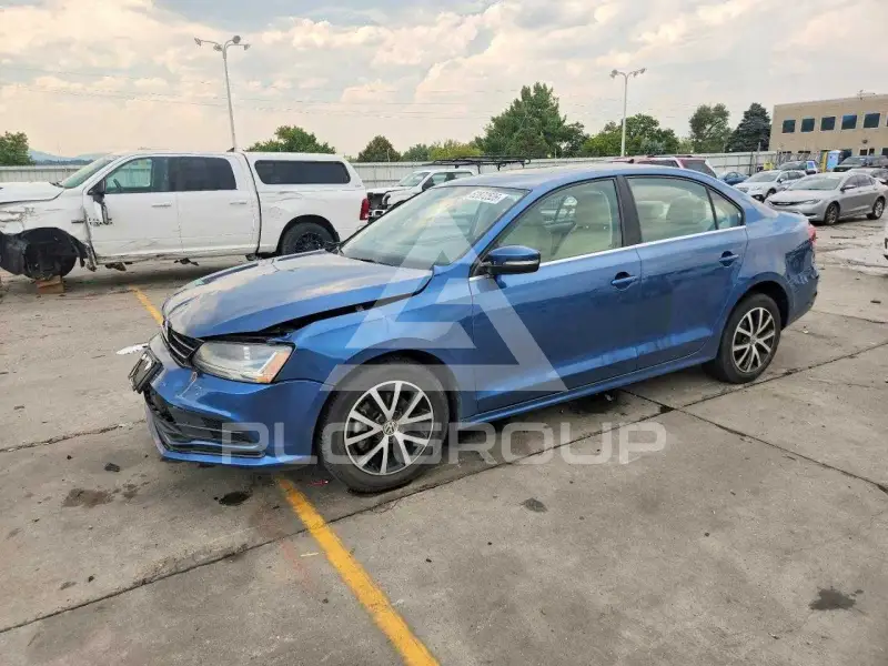 2017 Volkswagen Jetta фото