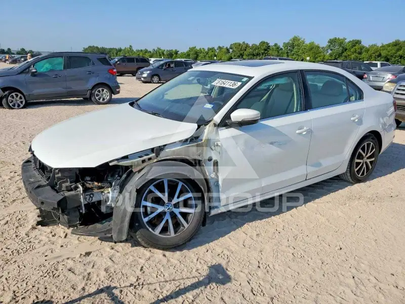 2017 Volkswagen Jetta фото