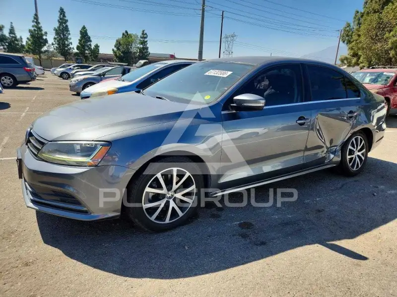 2017 Volkswagen Jetta фото