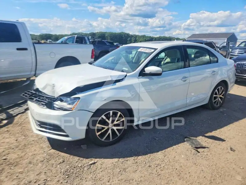 2017 Volkswagen Jetta photo