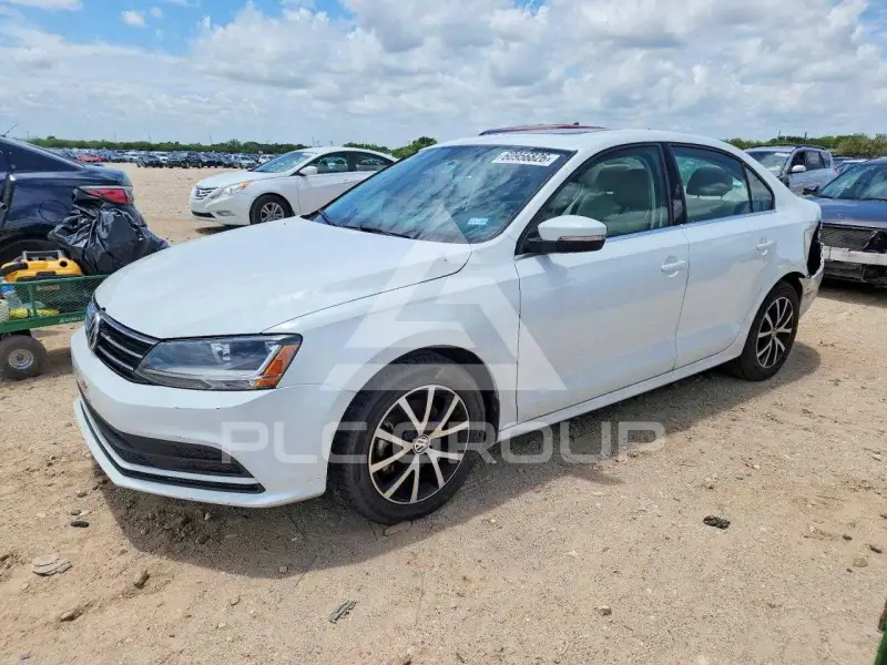 2017 Volkswagen Jetta photo